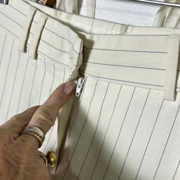 Burberry London NWT Cream Pinstripe Wide Leg Trouser Size US2 - Picture 2 of 11